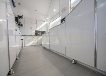 ai-image-1 (1).jpg - Villa Via Duca di Massa 17/19, Aci Castello - foto 9