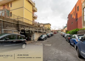 Via Caduti del Lavoro 2  (2).jpg - Trilocale Via Caduti del Lavoro 2, Gravina di Catania - foto 2