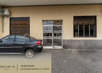 Via Caduti del Lavoro 2  (5).jpg - Trilocale Via Caduti del Lavoro 2, Gravina di Catania - foto 5