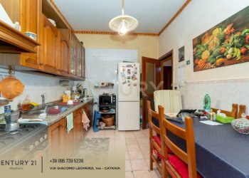 Via Caduti del Lavoro 2  (28).jpg - Trilocale Via Caduti del Lavoro 2, Gravina di Catania - foto 28