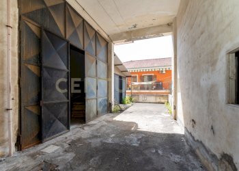 Deposito + garages (22).jpg - Box Via Antonio de Curtis 27, Misterbianco - foto 6