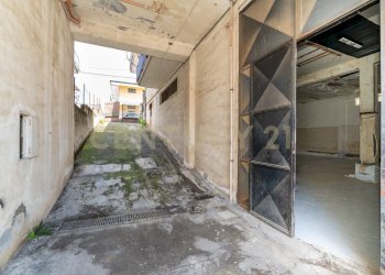 Deposito + garages (4).jpg - Magazzino Via Antonio de Curtis 27, Misterbianco - foto 4