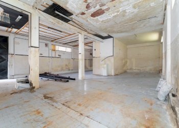 Deposito + garages (8).jpg - Magazzino Via Antonio de Curtis 27, Misterbianco - foto 8