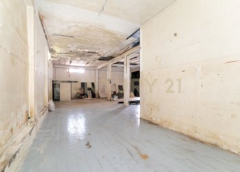 Deposito + garages (12).jpg - Magazzino Via Antonio de Curtis 27, Misterbianco - foto 12