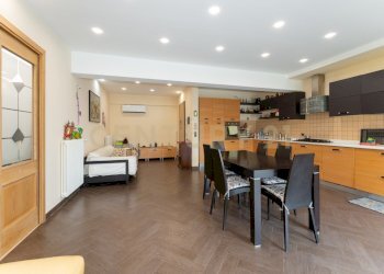 Via G.Pezzana 11 (26).jpg - Villa Via G. Pezzana 11, Aci Castello - foto 19