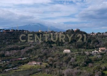 PHOTO-2025-03-26-16-34-14.jpg - Terreno agricolo Via Trieste 59, Aci Castello - foto 6