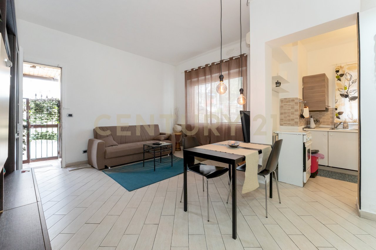 Via Bartolomeo Altavilla 56 (3).jpg - Four-room apartment Via Bartolomeo Altavilla 56, Catania - photo 2