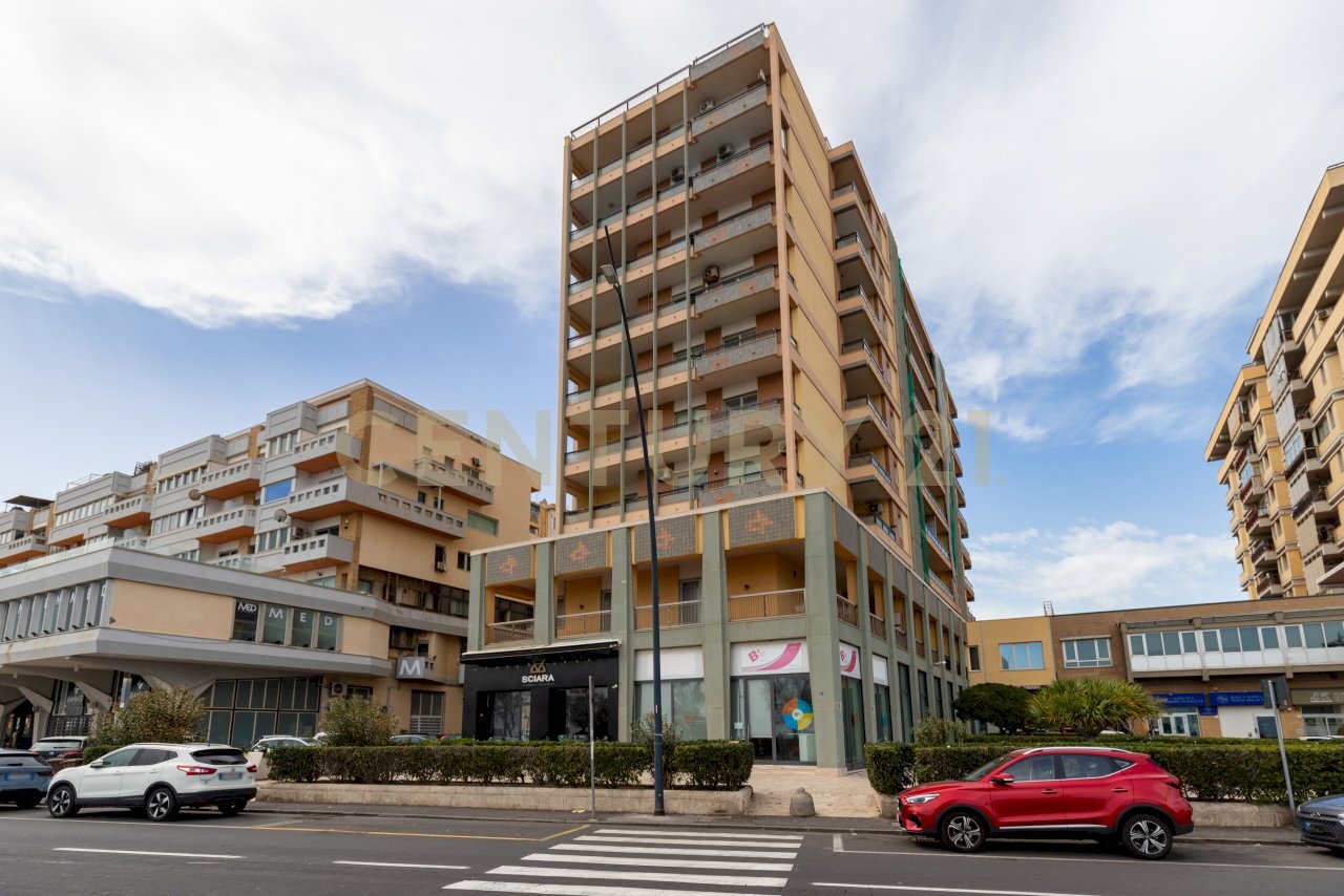 Viale Artale Alagona 27 (1).jpg - Box Viale Artale Alagona 27, Catania - foto 1