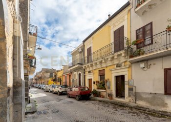 Via Cafici 28 Vizzini (1).jpg - Terratetto - Terracielo Via Cafici 28, Vizzini - foto 2