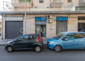 Via Timoleone 1A CT (3).jpg - Locale Commerciale Via Timoleone 1a, Catania - foto 1