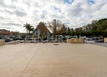 Botteghe e garage gravina (3).jpg - Supermarket - Minimarket Via Giuseppe Mazzini 35, Gravina di Catania - photo 4