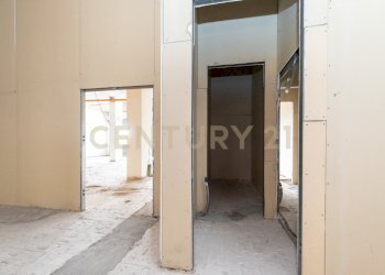 Botteghe e garage gravina (10).jpg - Supermarket - Minimarket Via Giuseppe Mazzini 35, Gravina di Catania - photo 10