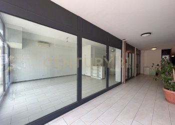 IMG_3610.jpg - Locale Commerciale Piazza Primo Wongher 17, Monte Argentario - foto 1