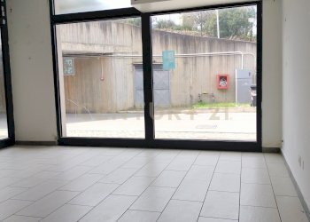 8.jpg - Locale Commerciale Piazza Primo Wongher 17, Monte Argentario - foto 21