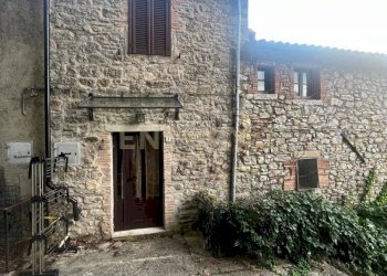 PHOTO-2025-08-27-19-57-17 (2).jpg - Terratetto - Terracielo Via Firenze, Semproniano - foto 18