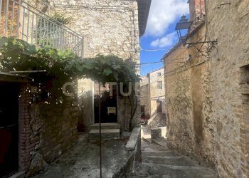 IMG_6043.jpg - Quadrilocale Via delle Pieve 9, Semproniano - foto 1