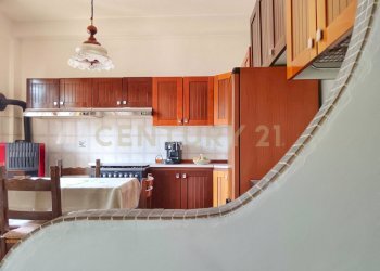 1 cucina e living(5).jpg - Four-room apartment Piazza Fratelli Cervi 10, Abbadia San Salvatore - photo 5