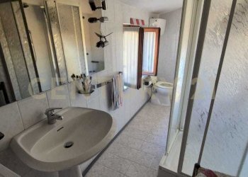 FOTO 12 BAGNO  PIANO 3.jpeg - Townhouse Vicolo dell'Arco 2, Civitella Paganico - photo 13