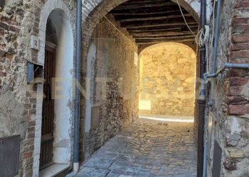 FOTO 19 PORTA DI ACCESSO VICOLO ARCO.jpeg - Townhouse Vicolo dell'Arco 2, Civitella Paganico - photo 19