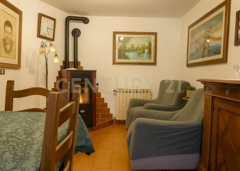 3 CUCINA E SALOTTO(5).png - Appartamento Via La Marmora, Abbadia San Salvatore - foto 2