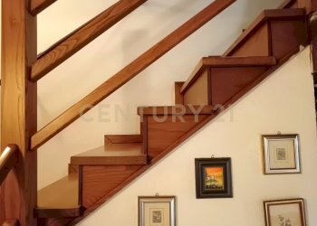 2 SCALE FRA 1 E SECONDO PIANO.jpg - Appartamento via mazzini  2, Abbadia San Salvatore - foto 10