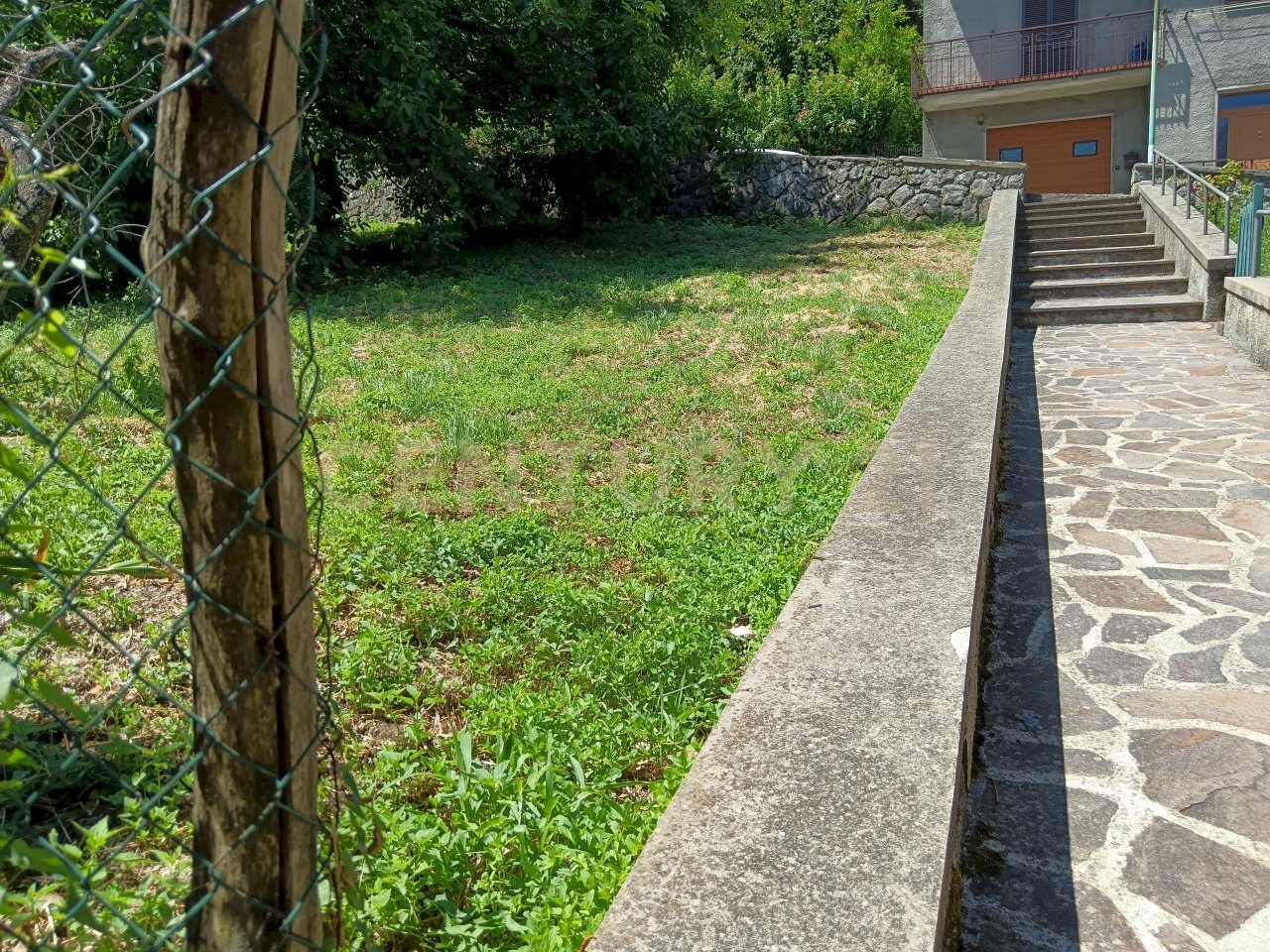 ENTRATATA GIARDINO3.jpg - Appartamento Via Val di Piatta 10, Abbadia San Salvatore - foto 2