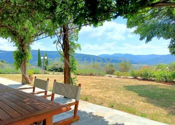 M) ESTERNO E PATIO (6).jpg - Villa Via Case Raspini 2, Santa Fiora - foto 7