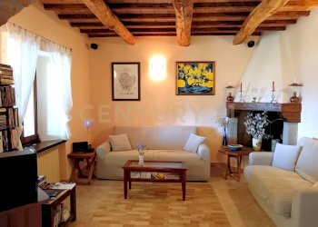 A) SALOTTO (5).jpg - Villa Via Case Raspini 2, Santa Fiora - foto 21