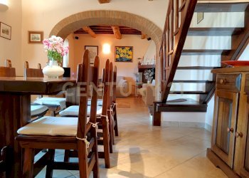 A) SALOTTO (8).jpg - Villa Via Case Raspini 2, Santa Fiora - foto 22