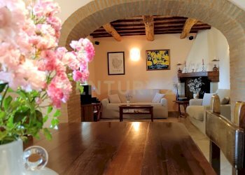 A) SALOTTO (11).jpg - Villa Via Case Raspini 2, Santa Fiora - foto 29