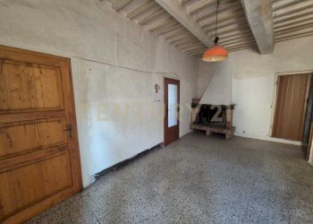 vano cucina 3.jpeg - Quadrilocale Piazza Porta Conti 7, Civitella Paganico - foto 13