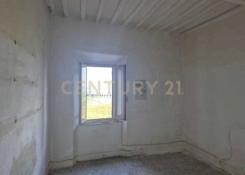 vano camera 2.jpeg - Quadrilocale Piazza Porta Conti 7, Civitella Paganico - foto 22