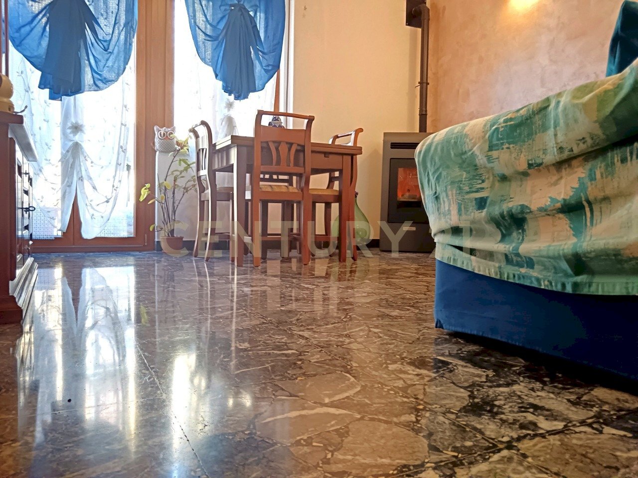 2 SALOTTO (2).jpeg - Appartamento Via Serdini 89, Abbadia San Salvatore - foto 2