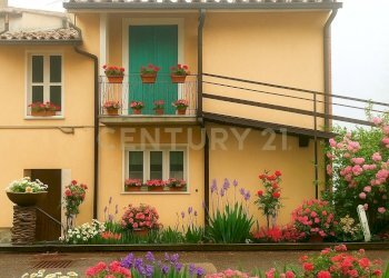 7 ESTERNO.jpg - Apartment Viale Dante Alighieri 1, Radicofani - photo 30