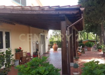 patio2.jpg - Casale Strada Pedemontana snc, Capalbio - foto 1