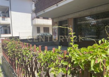 esterno2.jpg - Commercial Premises Via Paolieri 18, Orbetello - photo 4