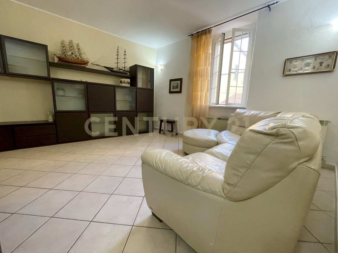 living.jpg - Appartamento Via Vincenzo Gioberti 119, Orbetello - foto 3