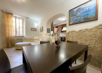 living2.jpg - Appartamento Via Vincenzo Gioberti 119, Orbetello - foto 5