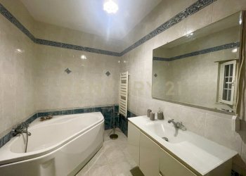 bagno principale.jpg - Appartamento Via Vincenzo Gioberti 119, Orbetello - foto 14