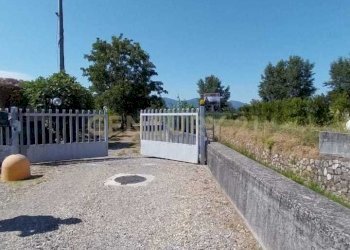 ingresso cancello - Villa Via Romana Ovest 369, Porcari - foto 2