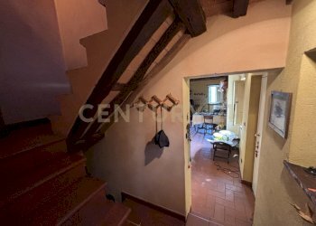 Scale 2.JPG - Rustico Località Deccio di Brancoli 3100, Lucca - foto 13