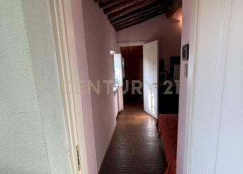 Zona notte 2.JPG - Rustico Località Deccio di Brancoli 3100, Lucca - foto 17