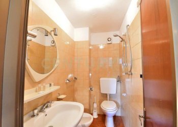 1001-80 Gramolazzo (65)-WR.jpg - Albergo - Struttura ricettiva Rimessa di Agliano 20, Minucciano - foto 22