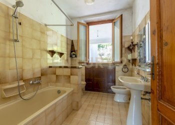 Bagno 1° P - Casa indipendente Via Salita  18, Borgo a Mozzano - foto 19