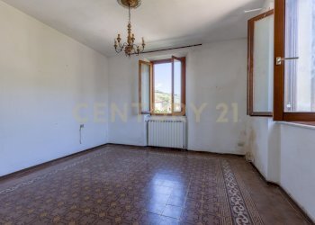 Camera 2 primo piano - Casa indipendente Via Salita  18, Borgo a Mozzano - foto 23