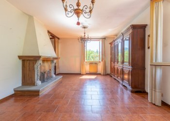 Soggiorno Sala - Casa indipendente Via Salita  18, Borgo a Mozzano - foto 25
