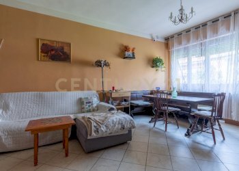 Soggiorno2.jpg - Casa indipendente Via Santa Maria del Giudice 503, Lucca - foto 1