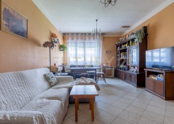 Soggiorno1.jpg - Casa indipendente Via Santa Maria del Giudice 503, Lucca - foto 4