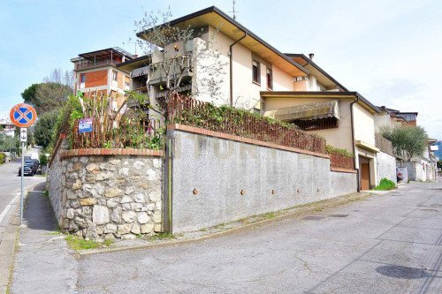 20230331170624-746586-1.jpg - Casa indipendente Via Vincenzo Bellini 14, Montecatini-Terme - foto 2
