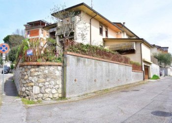 20230331170624-746586-1.jpg - Independent house Via Vincenzo Bellini 14, Montecatini-Terme - photo 2
